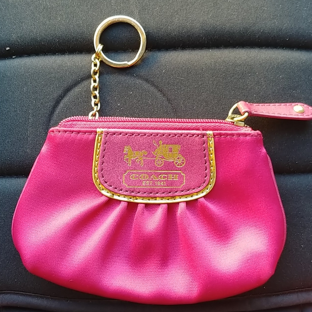 Got Pink Coach coin key purse